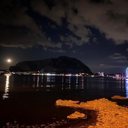 The White Sail - Mondello Apartment With Terrace - Casa Di Vincenzo E Andrea Bagian luar foto