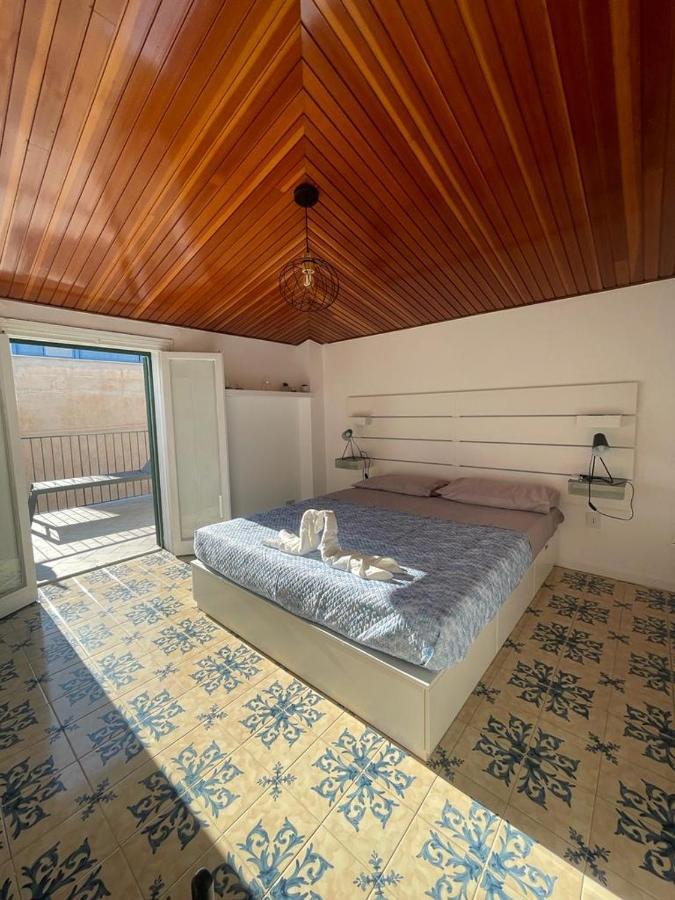 The White Sail - Mondello Apartment With Terrace - Casa Di Vincenzo E Andrea Bagian luar foto